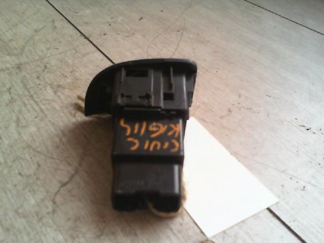 bontott HONDA CIVIC VI Vészvillogó Kapcsoló