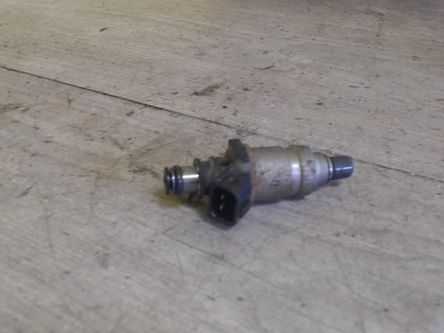 bontott HONDA CIVIC VII Porlasztó (1 db)