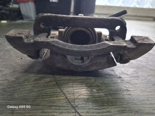 bontott HONDA CIVIC VII Bal első Féknyereg Munkahengerrel