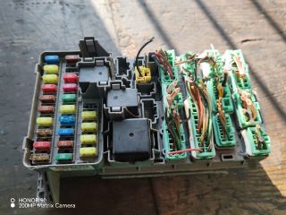 bontott HONDA CIVIC VII Biztosítéktábla Motortér