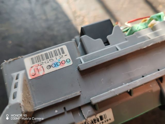 bontott HONDA CIVIC VII Biztosítéktábla Motortér