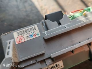 bontott HONDA CIVIC VII Biztosítéktábla Motortér