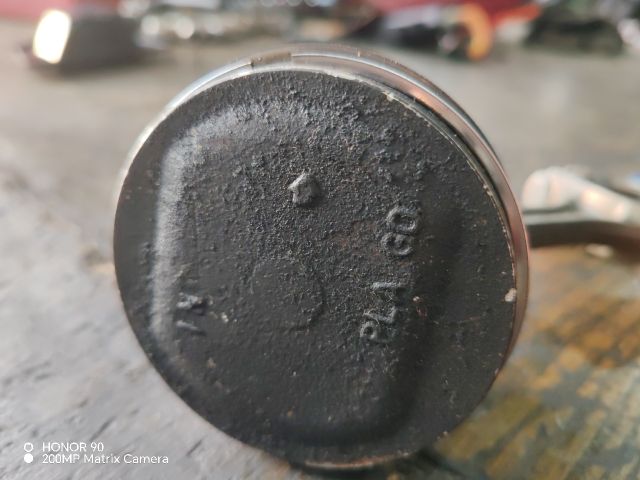 bontott HONDA CIVIC VII Dugattyú és Hajtókar