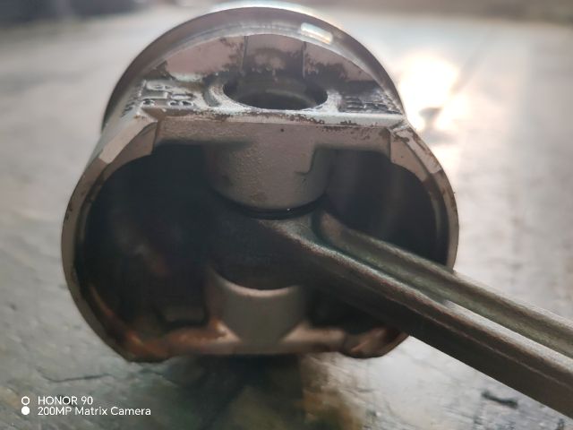 bontott HONDA CIVIC VII Dugattyú és Hajtókar