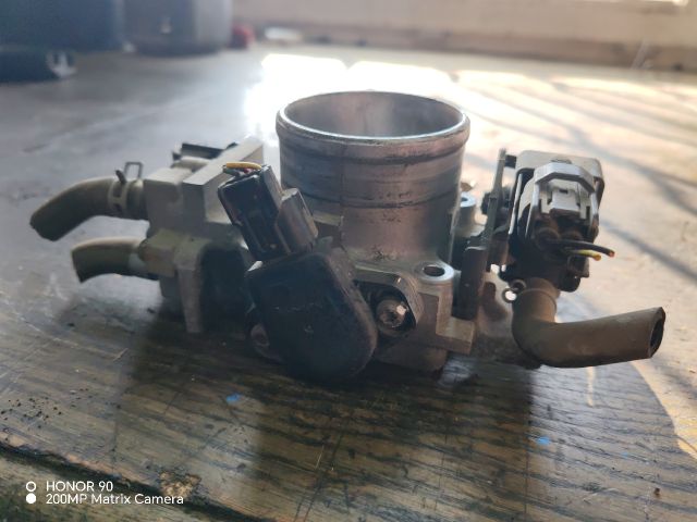 bontott HONDA CIVIC VII Fojtószelep (Mechanikus)