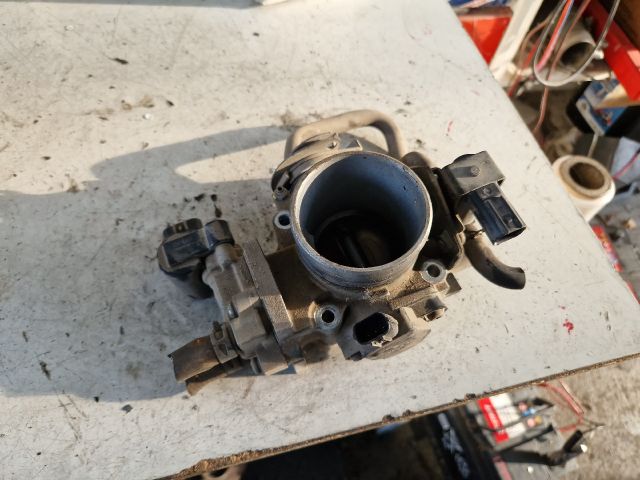 bontott HONDA CIVIC VII Fojtószelep (Mechanikus)