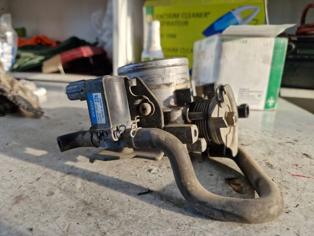 bontott HONDA CIVIC VII Fojtószelep (Mechanikus)