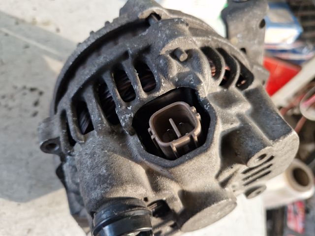 bontott HONDA CIVIC VII Generátor