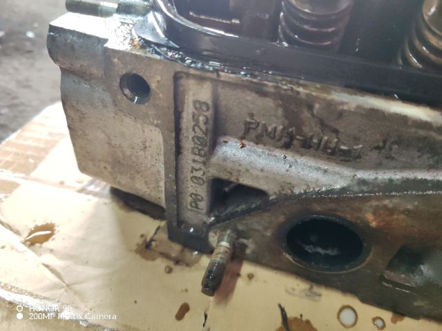 bontott HONDA CIVIC VII Hengerfej