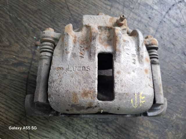 bontott HONDA CIVIC VII Jobb első Féknyereg Munkahengerrel