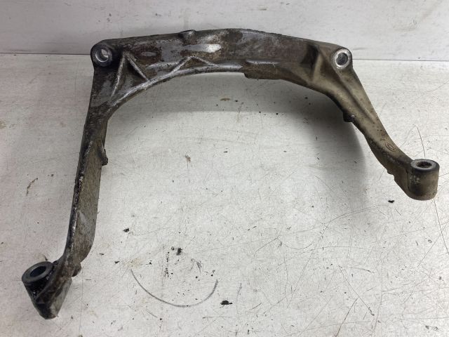 bontott HONDA CIVIC VII Motor Tartó Bak (Pozíciófüggetlen)