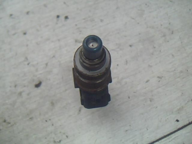 bontott HONDA CIVIC VII Porlasztó (1 db)