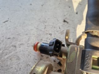 bontott HONDA CIVIC VII Porlasztó Sor / Híd