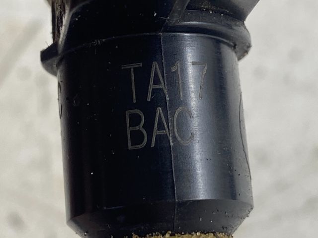 bontott HONDA CIVIC VII Porlasztó Sor / Híd