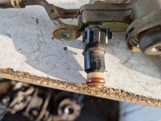 bontott HONDA CIVIC VII Porlasztó Sor / Híd