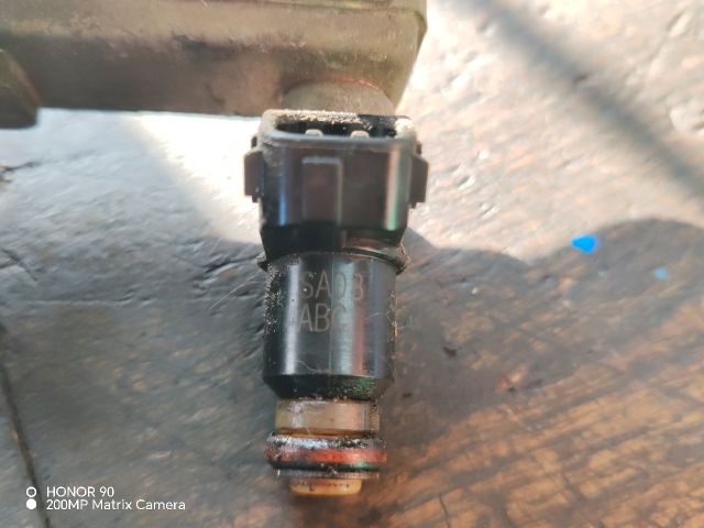 bontott HONDA CIVIC VII Porlasztó Sor / Híd