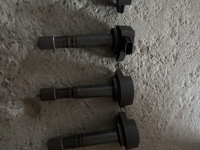 bontott HONDA CIVIC VII Gyújtótrafó Szett