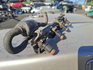 bontott HONDA CIVIC VII Porlasztó Sor / Híd