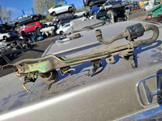 bontott HONDA CIVIC VII Porlasztó Sor / Híd