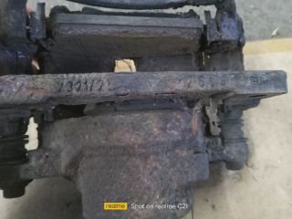 bontott HONDA CIVIC VII Bal első Féknyereg Munkahengerrel