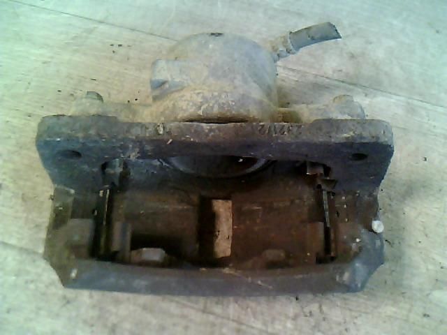 bontott HONDA CIVIC VII Bal első Féknyereg Munkahengerrel