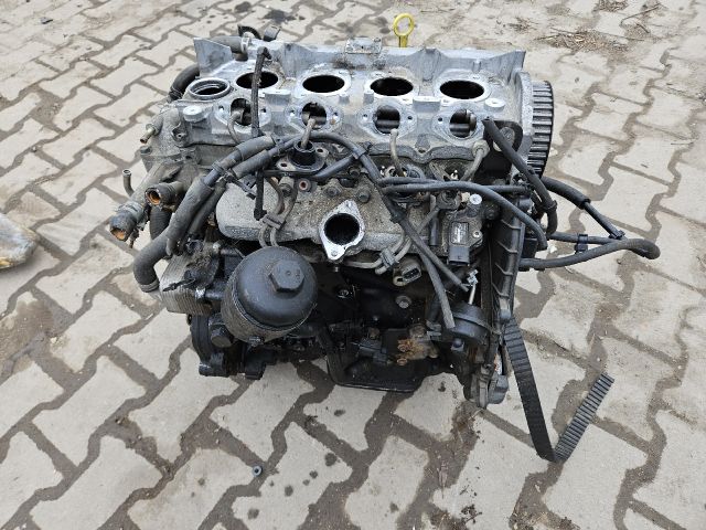 bontott HONDA CIVIC VII Motor (Fűzött blokk hengerfejjel)