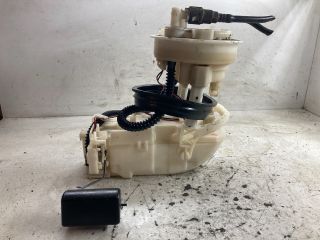 bontott HONDA CIVIC VII Üzemanyag Szivattyú