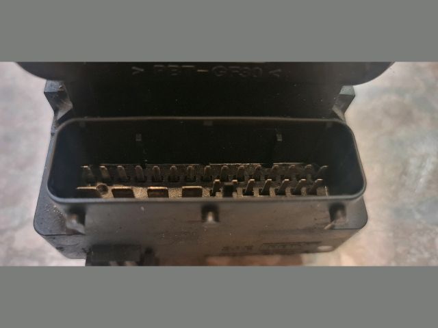 bontott HONDA CIVIC VII ABS Kocka