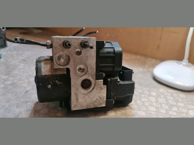 bontott HONDA CIVIC VII ABS Kocka