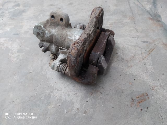 bontott HONDA CIVIC VII Jobb hátsó Féknyereg Munkahengerrel