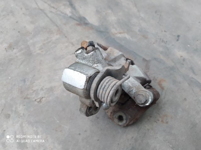 bontott HONDA CIVIC VII Jobb hátsó Féknyereg Munkahengerrel