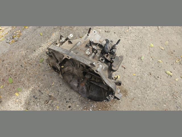 bontott HONDA CIVIC VII Váltó (Mechanikus)