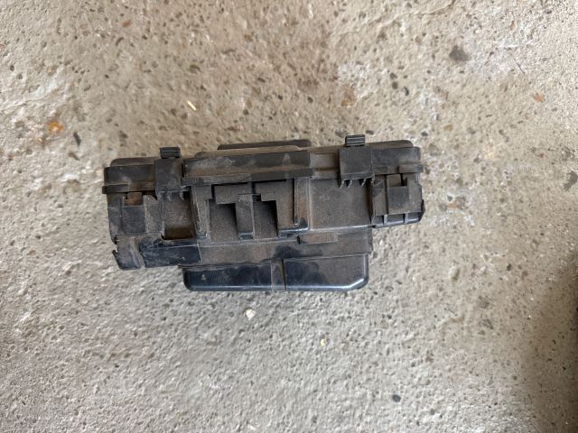 bontott HONDA CIVIC VII Biztosítéktábla Motortér