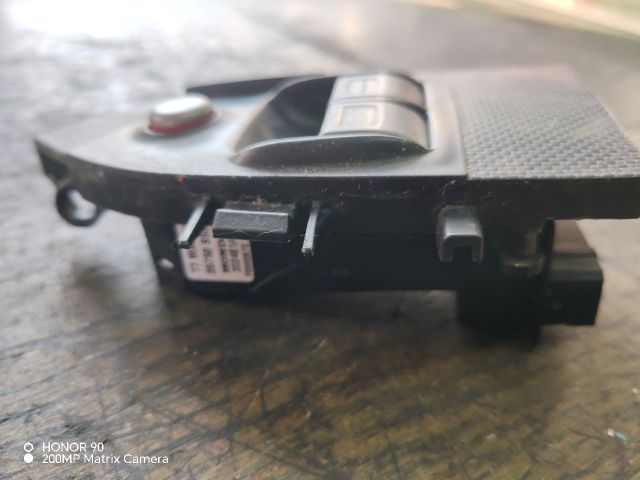 bontott HONDA CIVIC VII Bal első Ablakemelő Kapcsoló