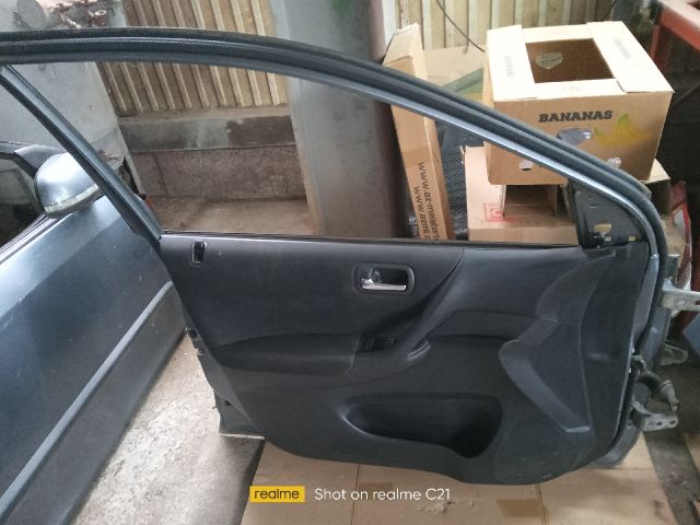 bontott HONDA CIVIC VII Bal első Ajtó (Részeivel)