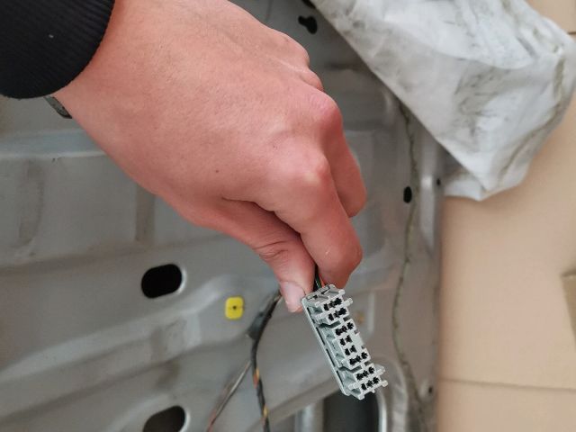 bontott HONDA CIVIC VII Bal első Ajtó (Részeivel)