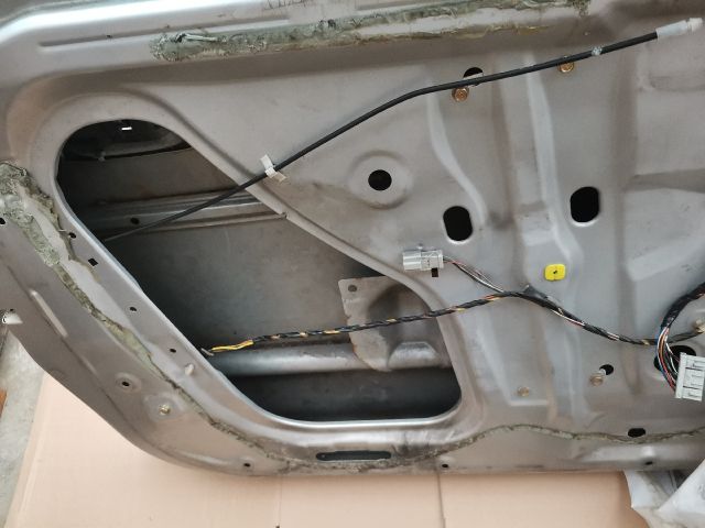 bontott HONDA CIVIC VII Bal első Ajtó (Részeivel)