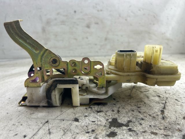 bontott HONDA CIVIC VII Bal első Ajtózár