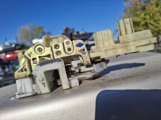 bontott HONDA CIVIC VII Bal első Ajtózár