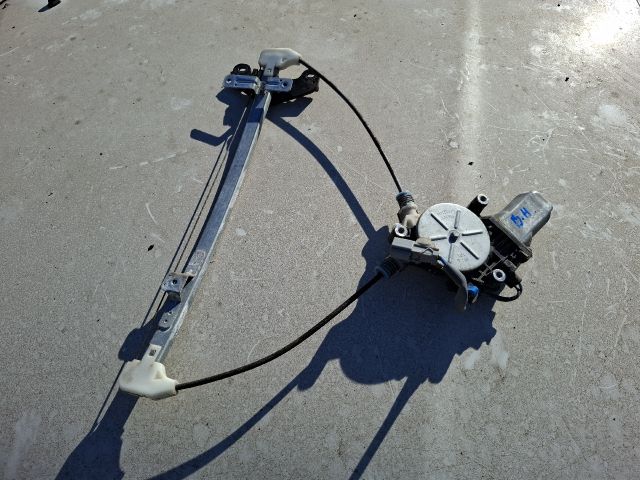 bontott HONDA CIVIC VII Bal hátsó Ablakemelő Szerkezet (Elektromos)