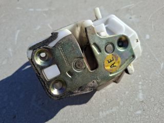 bontott HONDA CIVIC VII Bal hátsó Ajtózár