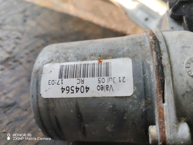 bontott HONDA CIVIC VII Első Ablaktörlő Szerkezet Motorral