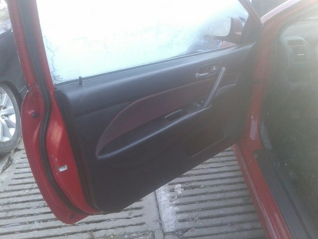 bontott HONDA CIVIC VII Első Hamutartó