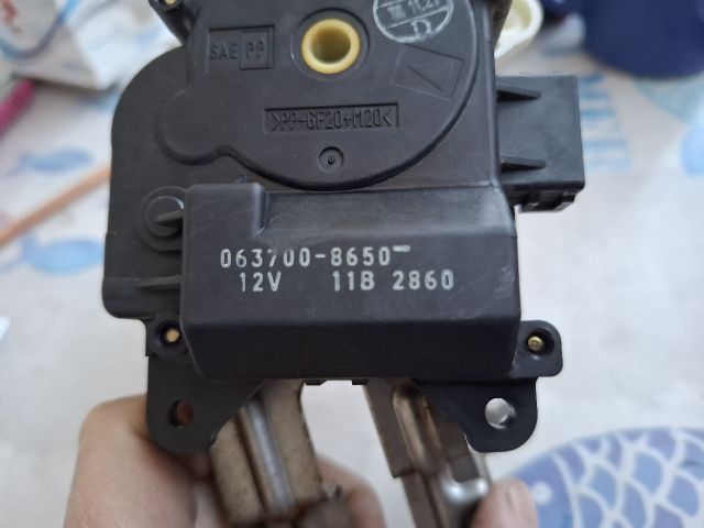 bontott HONDA CIVIC VII Fűtés Állító Motor