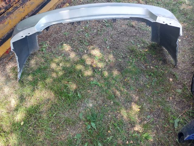 bontott HONDA CIVIC VII Hátsó Lökhárító (Részeivel)