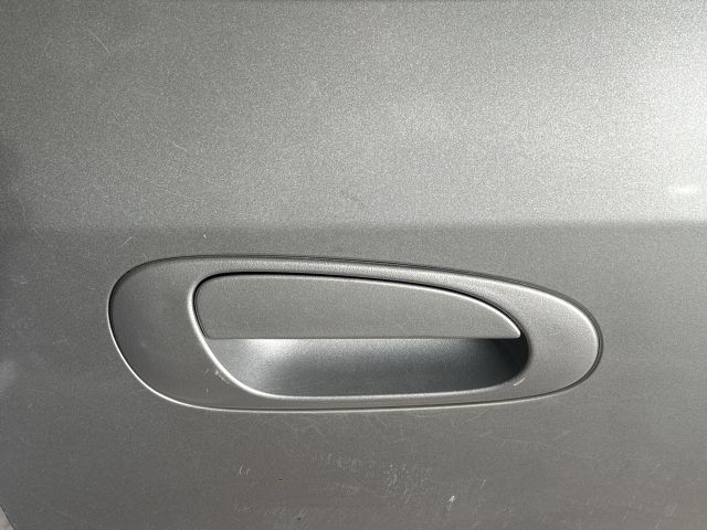 bontott HONDA CIVIC VII Jobb hátsó Ajtó (Részeivel)