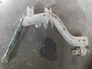 bontott HONDA CIVIC VII Jobb hátsó Keresztlengőkar