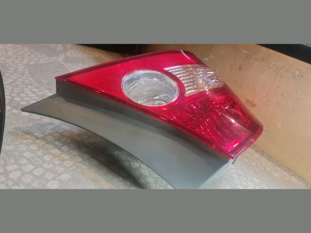 bontott HONDA CIVIC VII Jobb Hátsó Lámpa