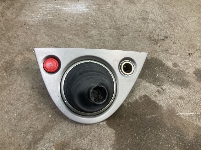 bontott HONDA CIVIC VII Váltószoknya