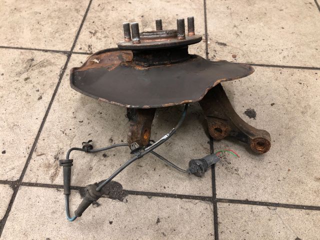 bontott HONDA CIVIC VIII Bal első Csonkállvány Kerékaggyal